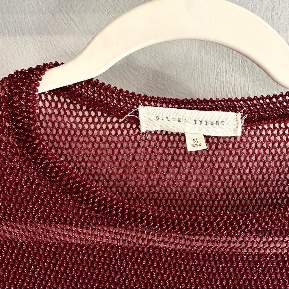 Women’s Gilded Intent top